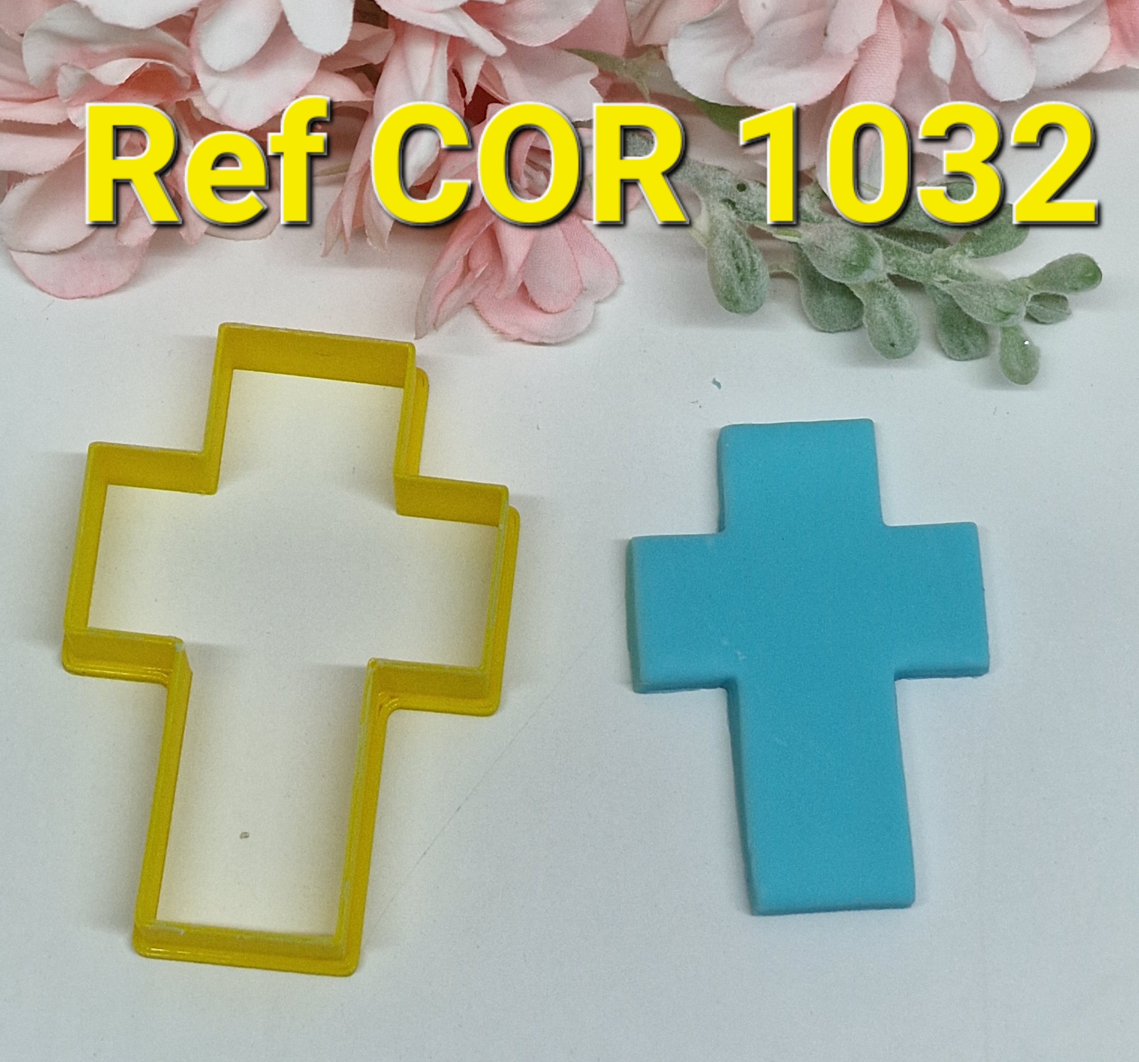 1032 Cruz com arestas