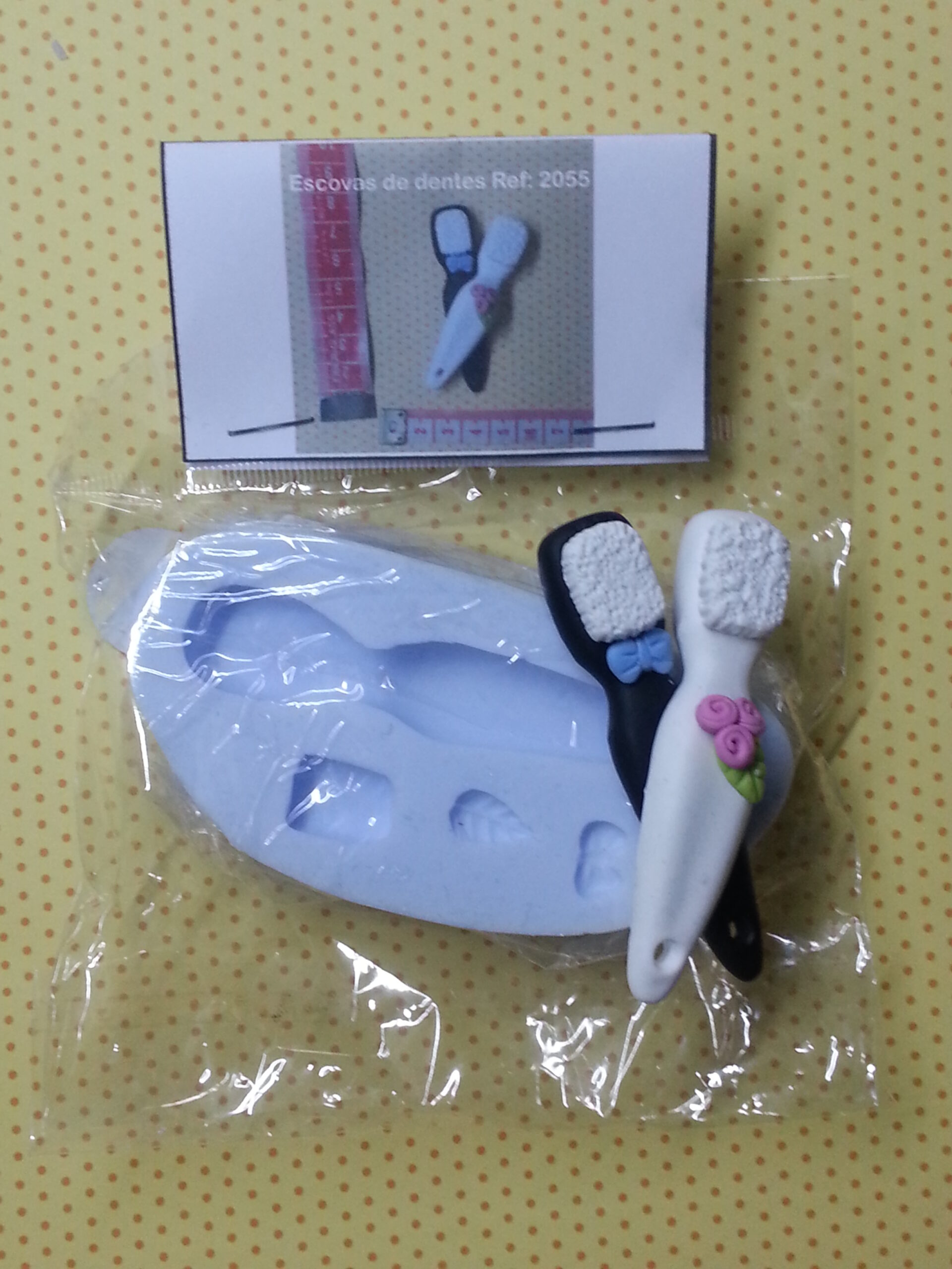 2055 Escova de dentes