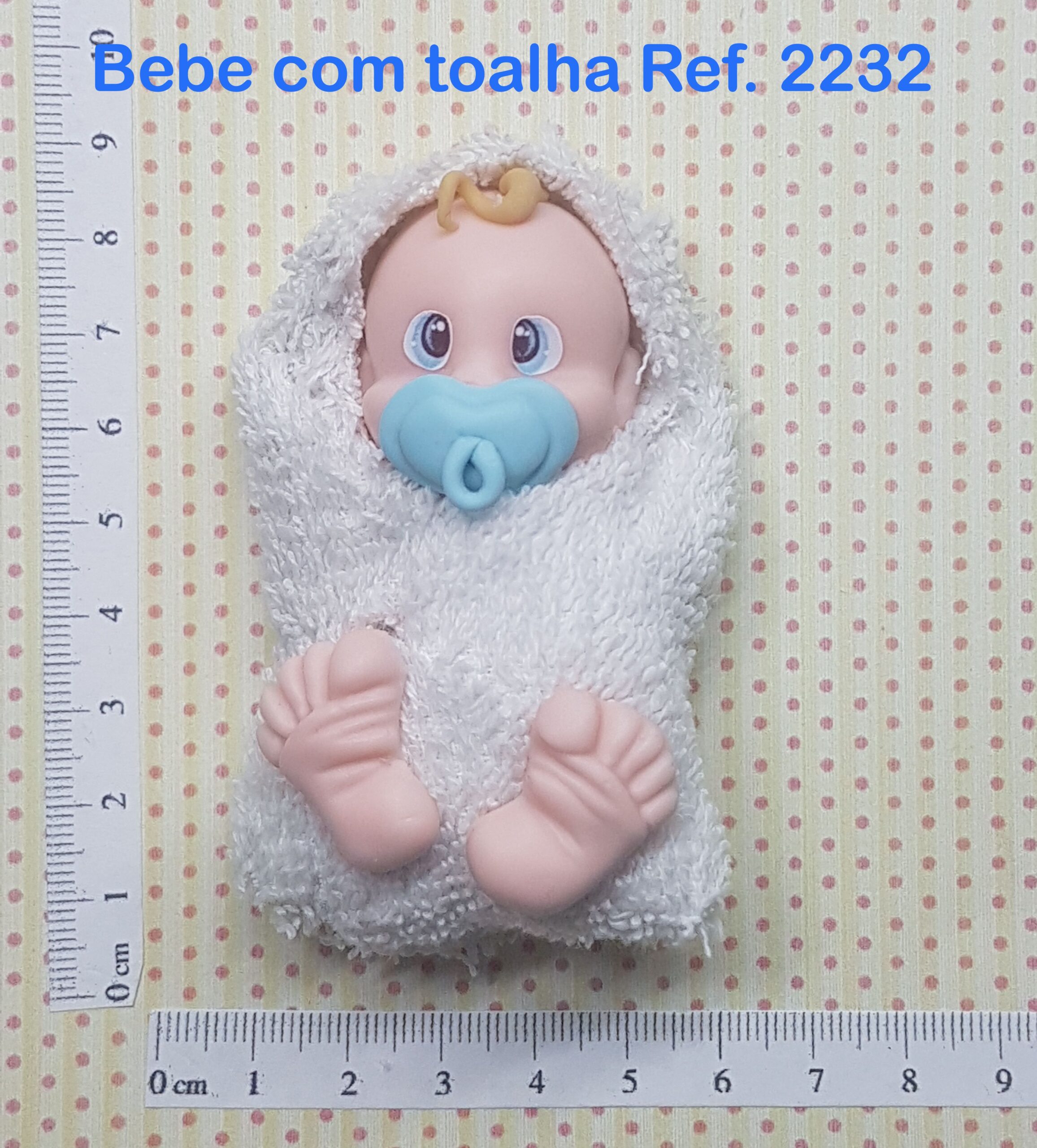 2232 Bebe com toalha