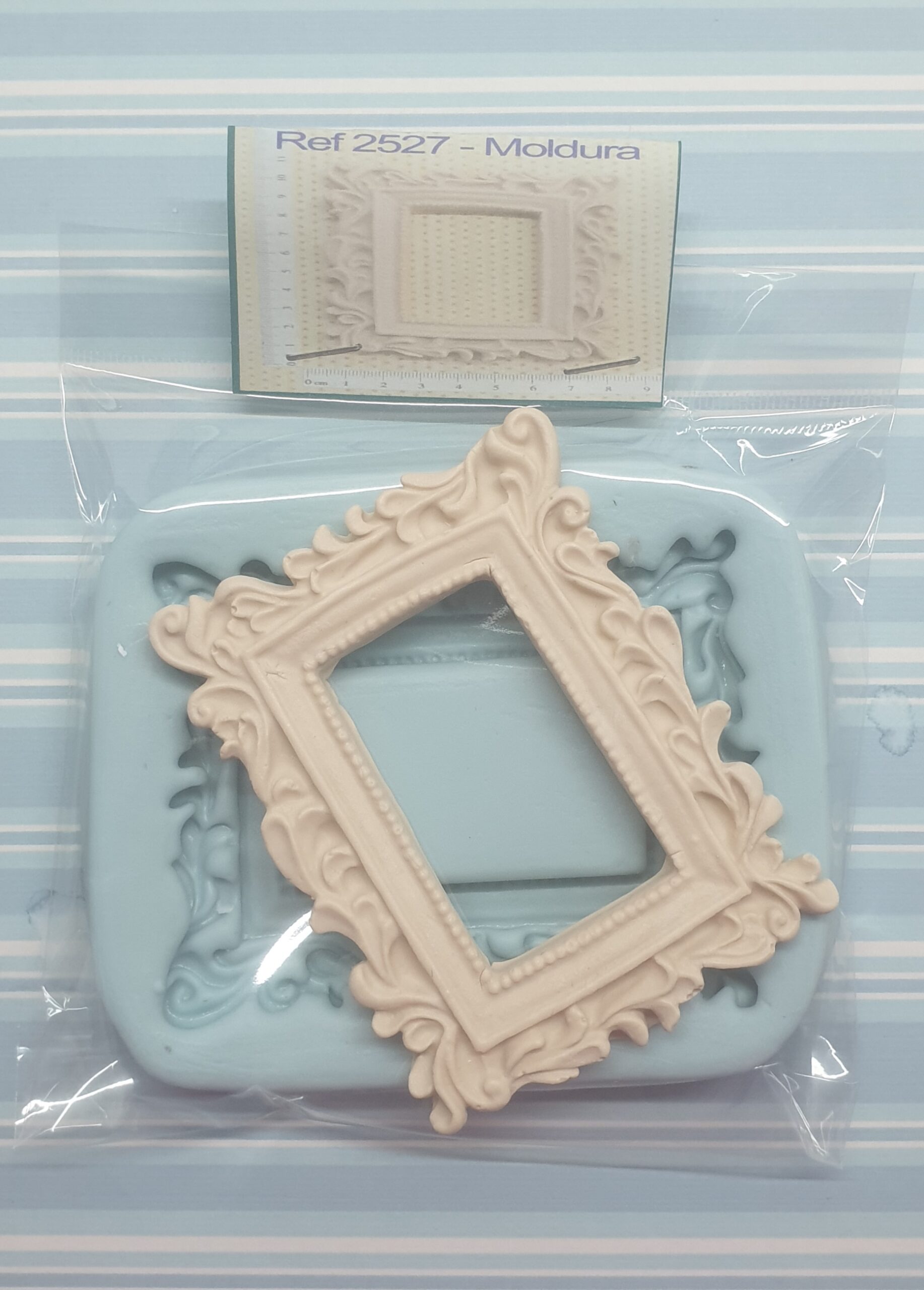 2527 Moldura