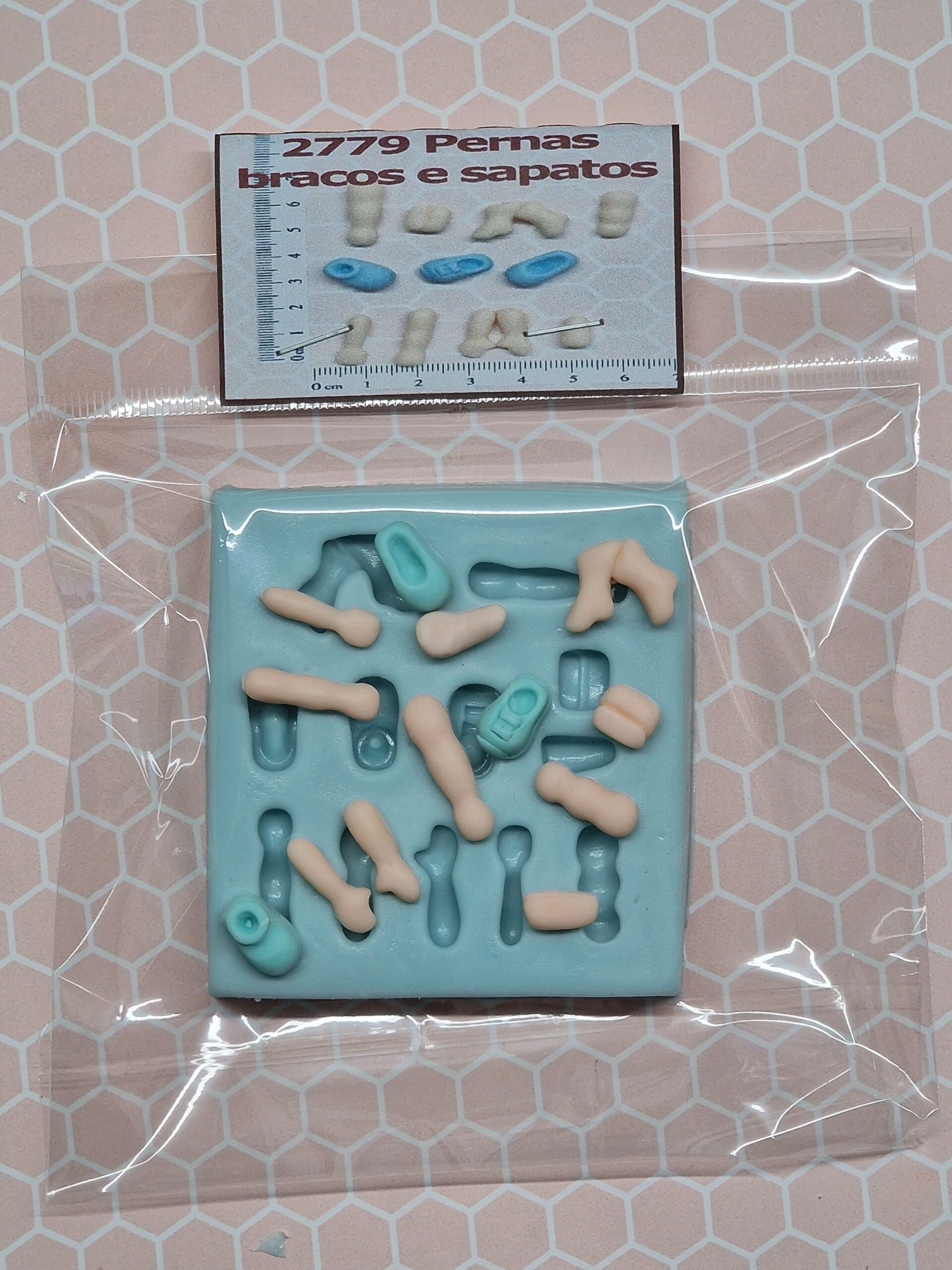 2779 Pernas bracos e sapatos Pendentes